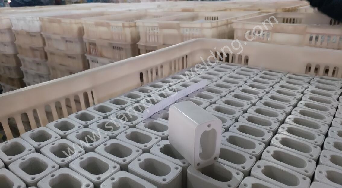 NH Fuse Ceramic body blank forming NH Fuse Ceramic body blank forming
