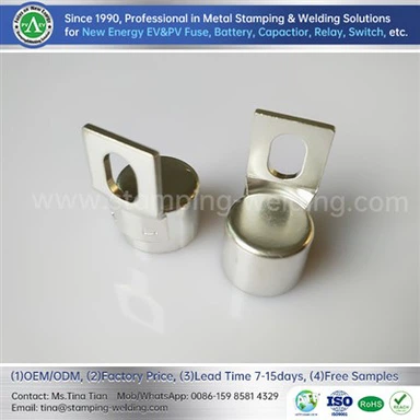 Casquettes en cuivre brillantes pour le fusible EV